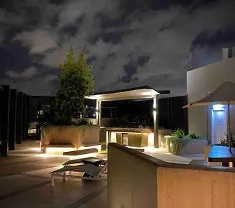 Stylish Studio On High Level-Close To Brisbane Cbd